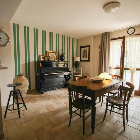La Casa Sulla Collina * פוליניו